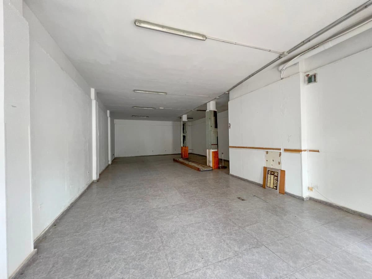 Local de 120m2 en Avenida de La Unión, Vecindario